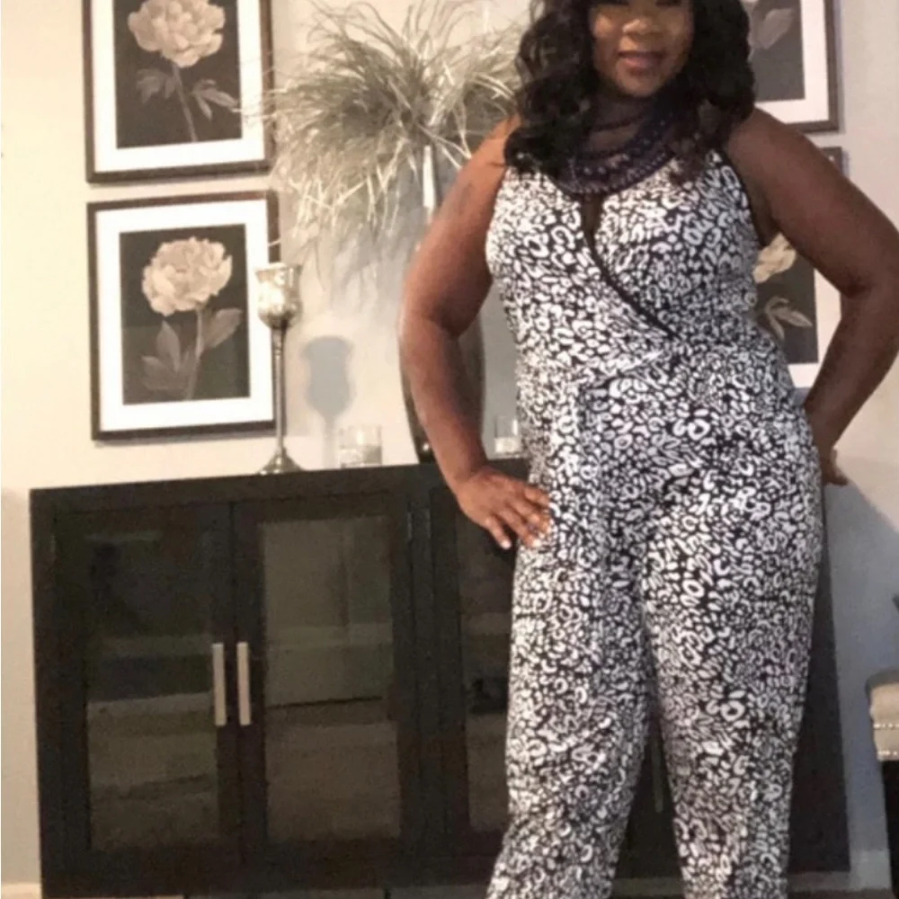 Jumpsuit - Picture 3 of 3